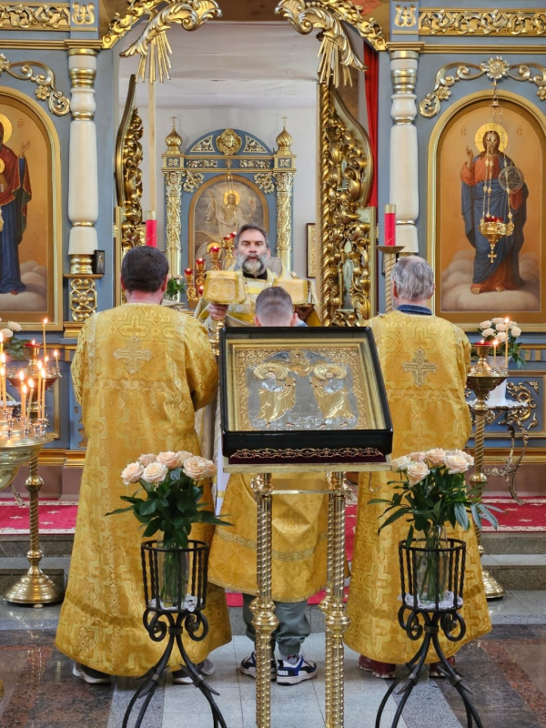 12 июля в Покровском храме с. Жестылево прошел Престольный Праздник Святых Первоверховных Апостолов Петра и Павла.