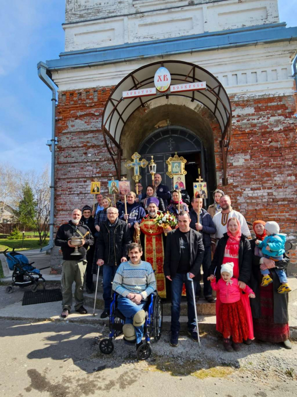 19 апреля в Покровский храм с. Жестылево приезжали подопечные православного реабилитационного центра &quot;Небом живы&quot; г. Пушкино.