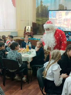 23 декабря в средней школе п. Рыбное прошёл Рождественский вечер.