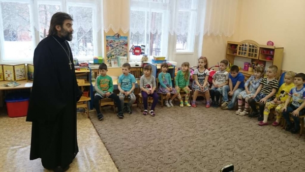 Праздник Сретения Господня в детском саде п. Рыбное.