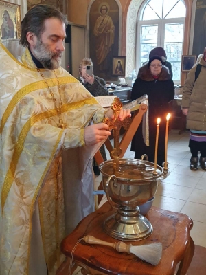 19 января в Покровском храме с. Жестылево прошёл Праздник Крещения.