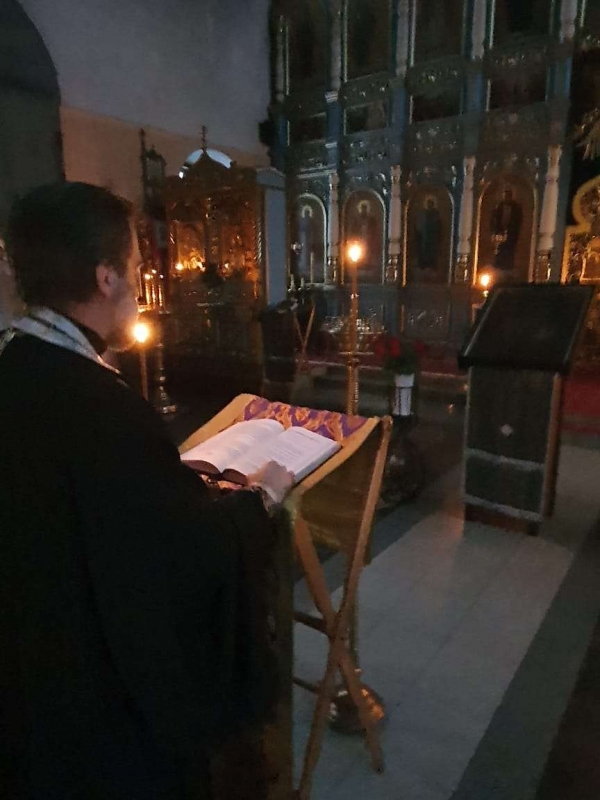 На первой неделе Великого Поста в Покровском храме на вечернем богослужении читается покаянный канон прп. Андрей Критского.