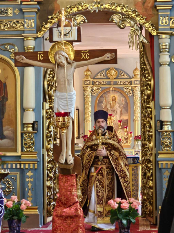 Праздник Воздвижения Честнаго Креста Господня в Покровском храме с. Жестылево.