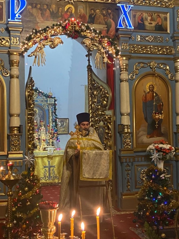 7 января в Покровском храме с. Жестылево прошёл Праздник Рождество Христово.
