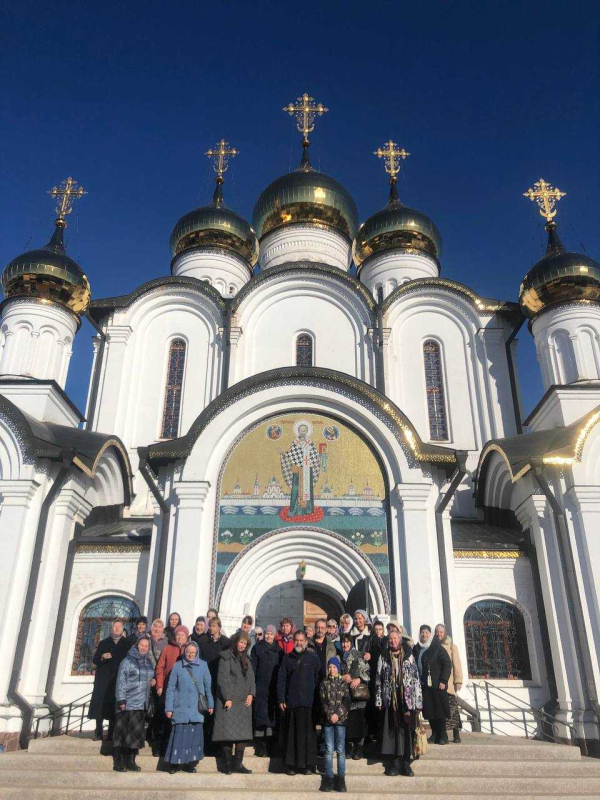 Паломническая поездка к Животворящему Кресту в с. Годеново и в монастыри г. Переславля-Залесского.
